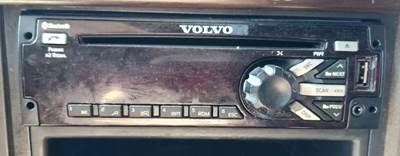 Volvo VNL Radio