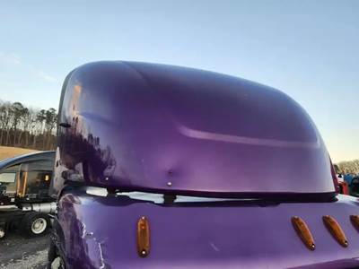 Freightliner Cascadia 125 Roof Fairing