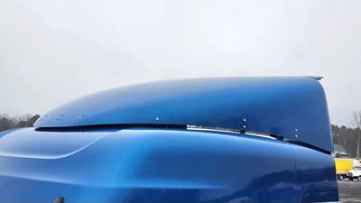 Freightliner Cascadia 125 Roof Fairing