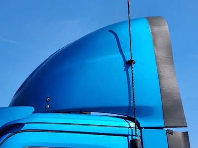 Freightliner Cascadia 125 Roof Fairing