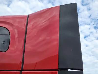 Freightliner Cascadia 126 Roof Fairing