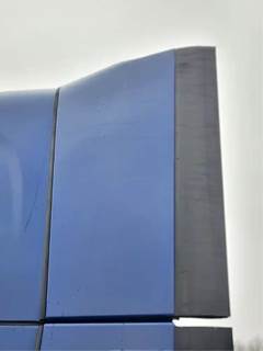 Freightliner Cascadia 126 Roof Fairing