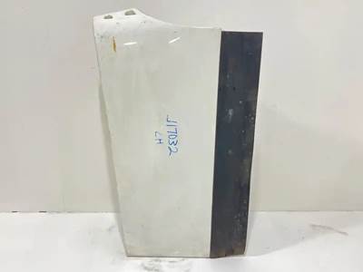 Freightliner Cascadia 132 Roof Fairing