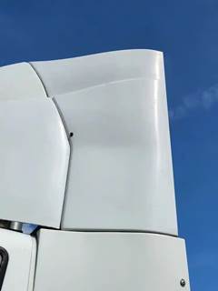 International 8600 Roof Fairing
