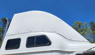 International 9400i Roof Fairing