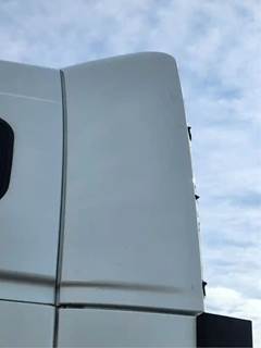 Volvo VNL Roof Fairing