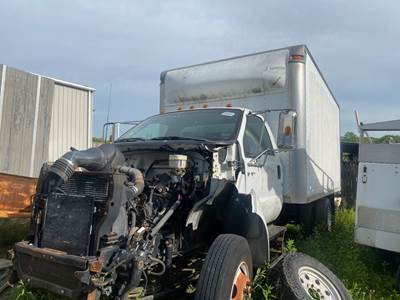 Ford F-650 Salvage Truck