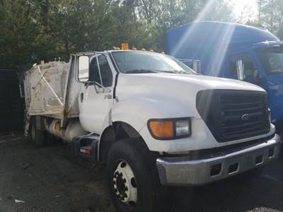 Ford F-750 Salvage Truck