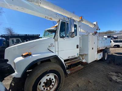 Freightliner FL80 Salvage Truck