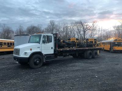 Freightliner FL80 Salvage Truck