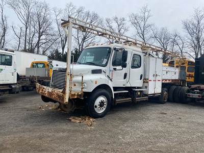 Freightliner M2 106 Salvage Truck