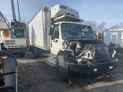 Freightliner M2 106 Salvage Truck