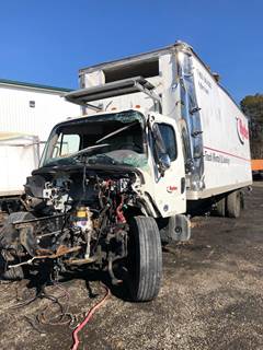 Freightliner M2 106 Salvage Truck
