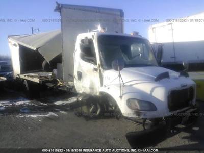 Freightliner M2 106 Salvage Truck