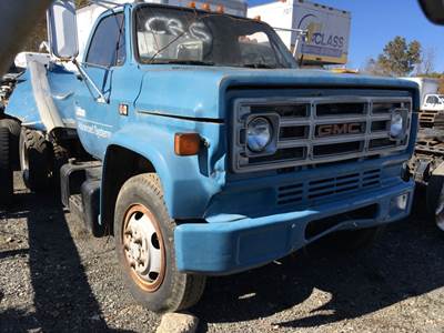 GMC C5000 Salvage Truck
