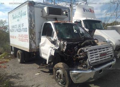 GMC C5500 Salvage Truck
