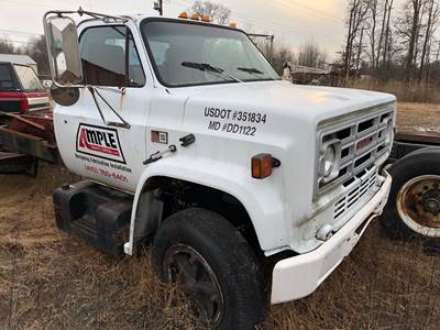 GMC C7 Salvage Truck