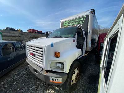 GMC C7500 Salvage Truck
