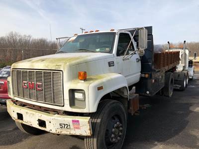 GMC C7500 Salvage Truck