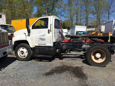 GMC C8500 Salvage Truck