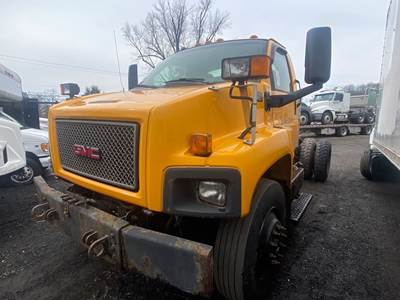 GMC C8500 Salvage Truck