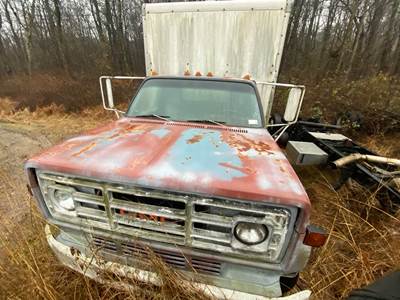 GMC TopKick C6500 Salvage Truck