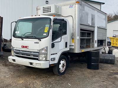 GMC W4500 Salvage Truck