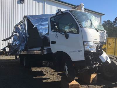 Hino 155 Salvage Truck
