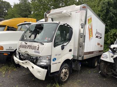 Hino 195 Salvage Truck