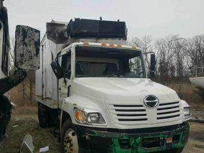 Hino 268 Salvage Truck
