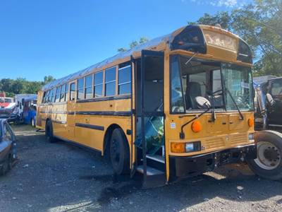 International Salvage Truck