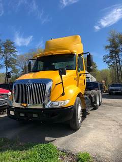 International 8600 Salvage Truck
