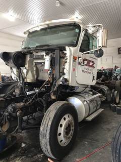 International 9200i Salvage Truck