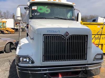 International 9200i Salvage Truck