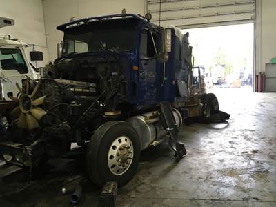 International 9400 Salvage Truck