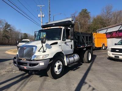 International DuraStar 4300 Salvage Truck