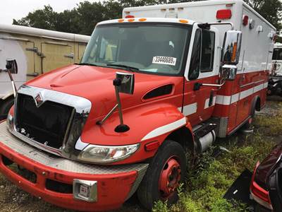 International DuraStar 4300 Salvage Truck