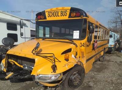 International PB105 Salvage Truck