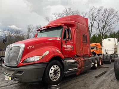 International ProStar Salvage Truck