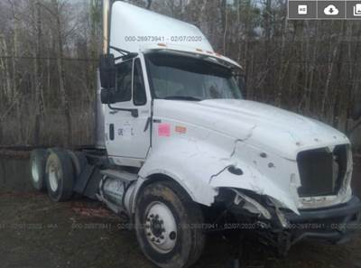 International ProStar Salvage Truck