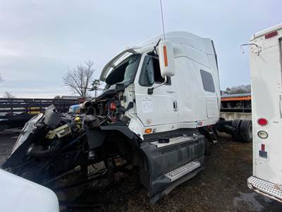 International ProStar Salvage Truck