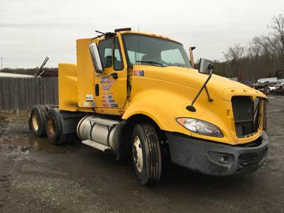 International ProStar Salvage Truck