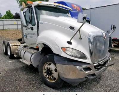International ProStar Salvage Truck