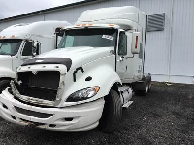 International ProStar Salvage Truck