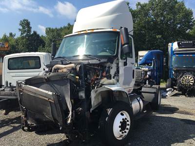 International TranStar 8600 Salvage Truck