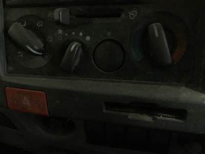 Isuzu NPR Salvage Truck