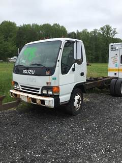 Isuzu NPR Salvage Truck