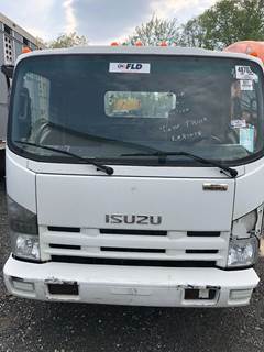 Isuzu NPR Salvage Truck