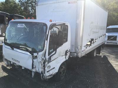 Isuzu NPR HD Salvage Truck