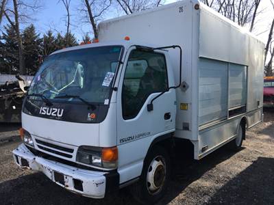 Isuzu NPR HD Salvage Truck